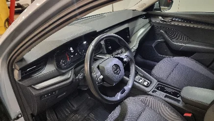 Skoda Octavia photo-11